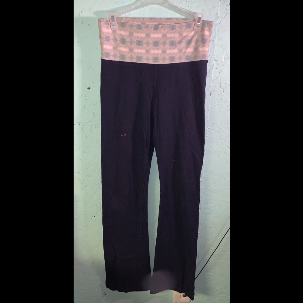 Victoria’s Secret Yoga Pants